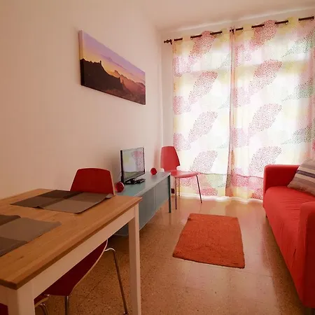 Rosamar A Metros De La Playa Wifi Gratis 104 By Lightbooking Appartement